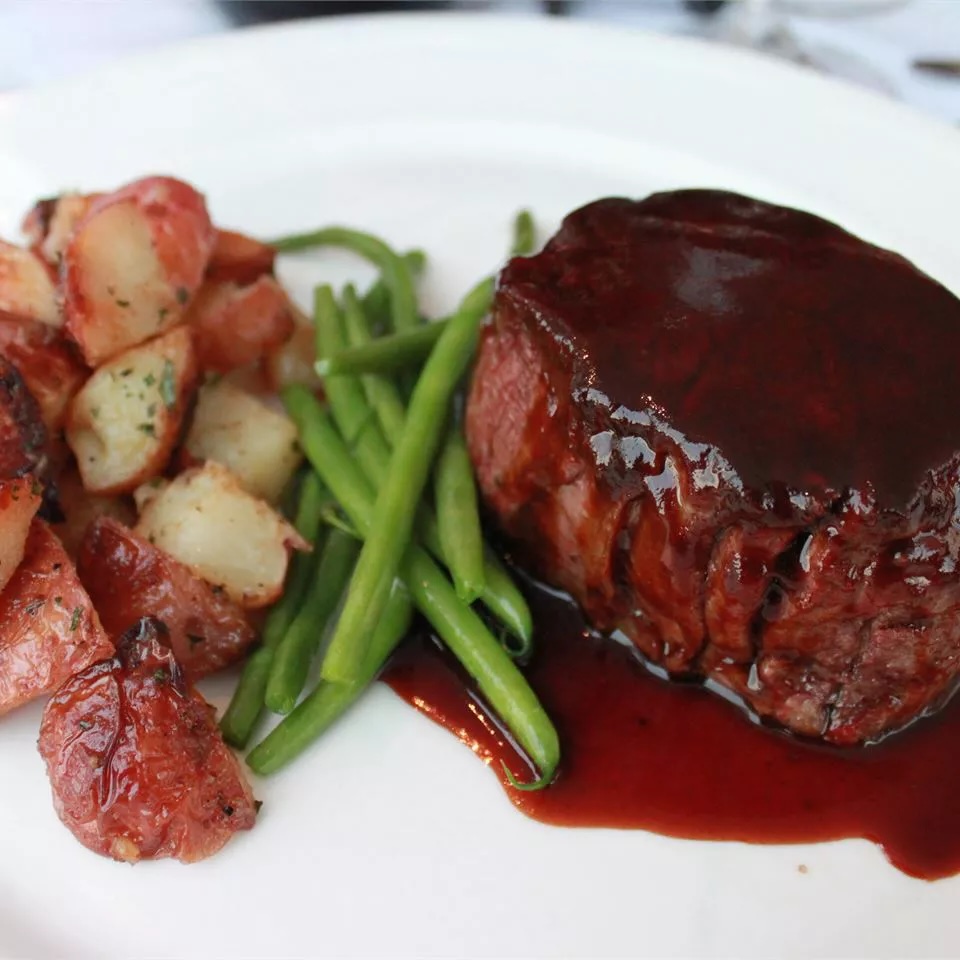 Filet Mignon with Rich Balsamic Glaze